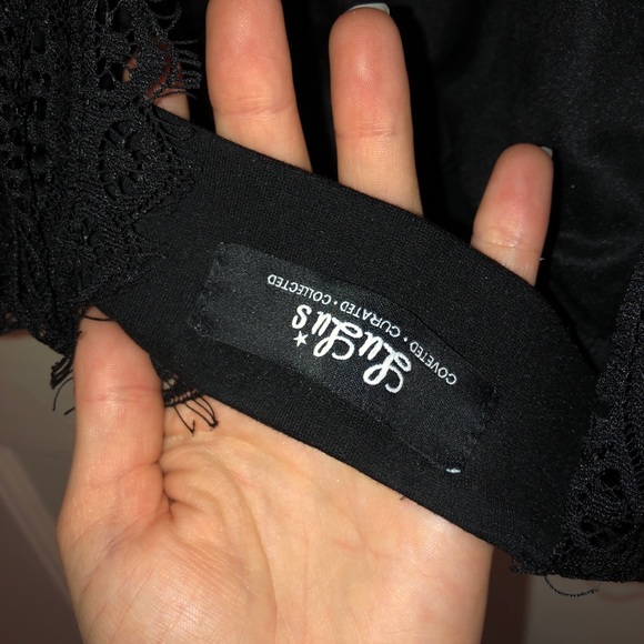 Black Small Lace Back Crop Top - Picture 6 of 6